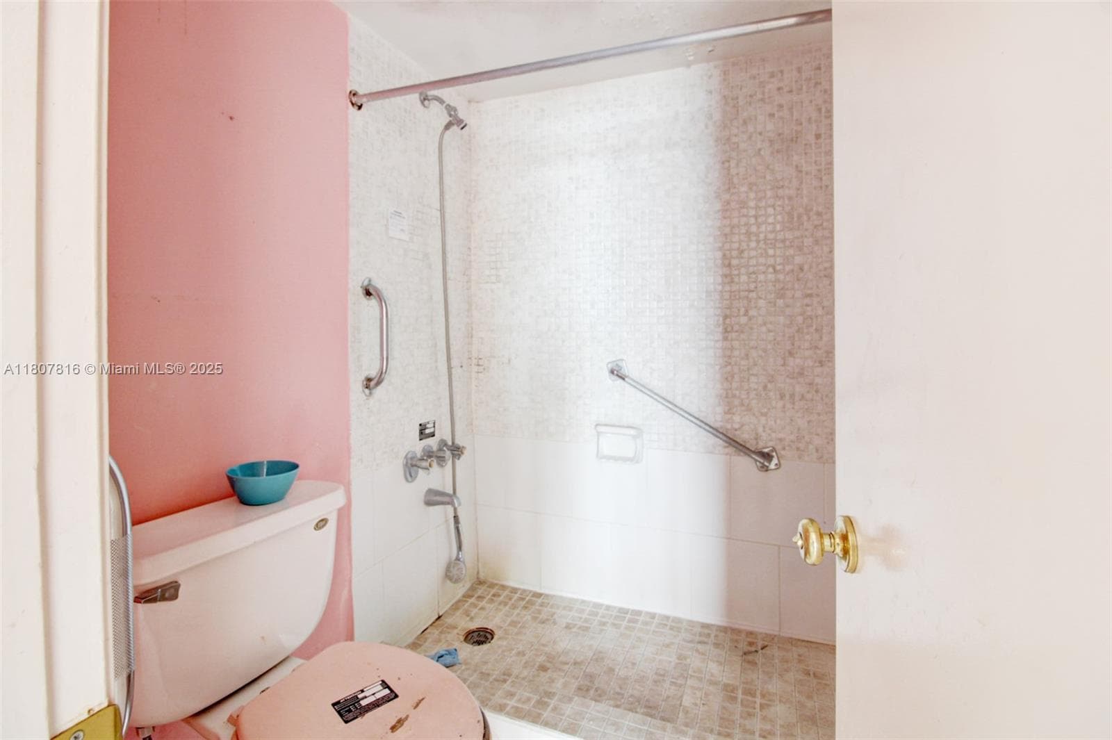 7135 Collins Ave 934 photo 13