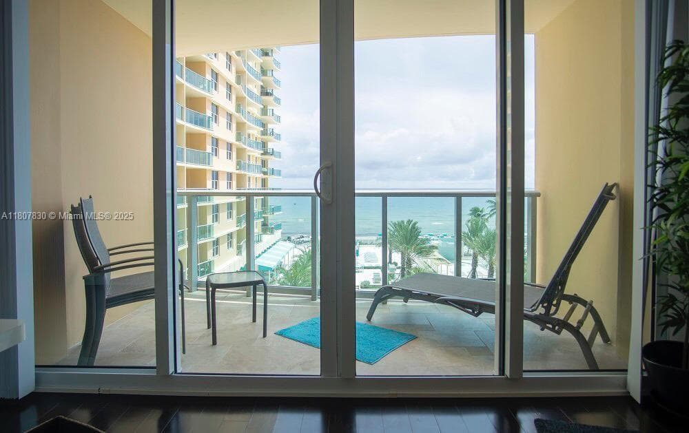 2501 S Ocean Dr 520 photo 5