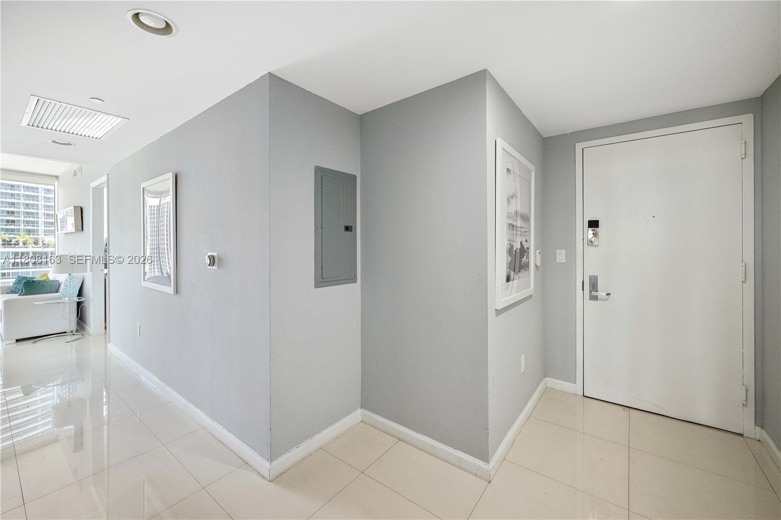 485 Brickell Ave 1604 photo 16