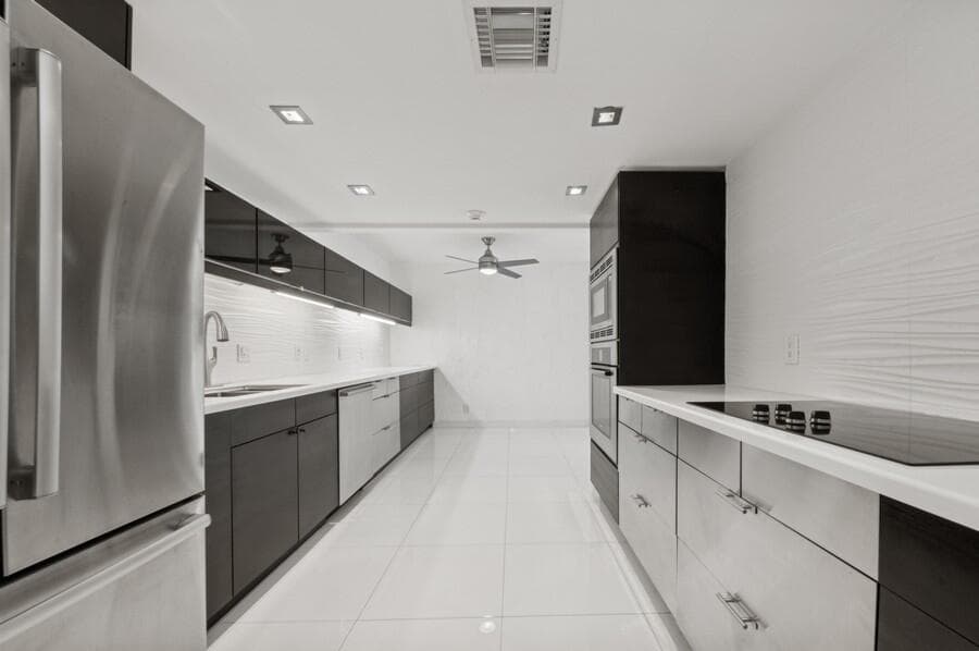 2200 S Ocean Boulevard 606 photo 8