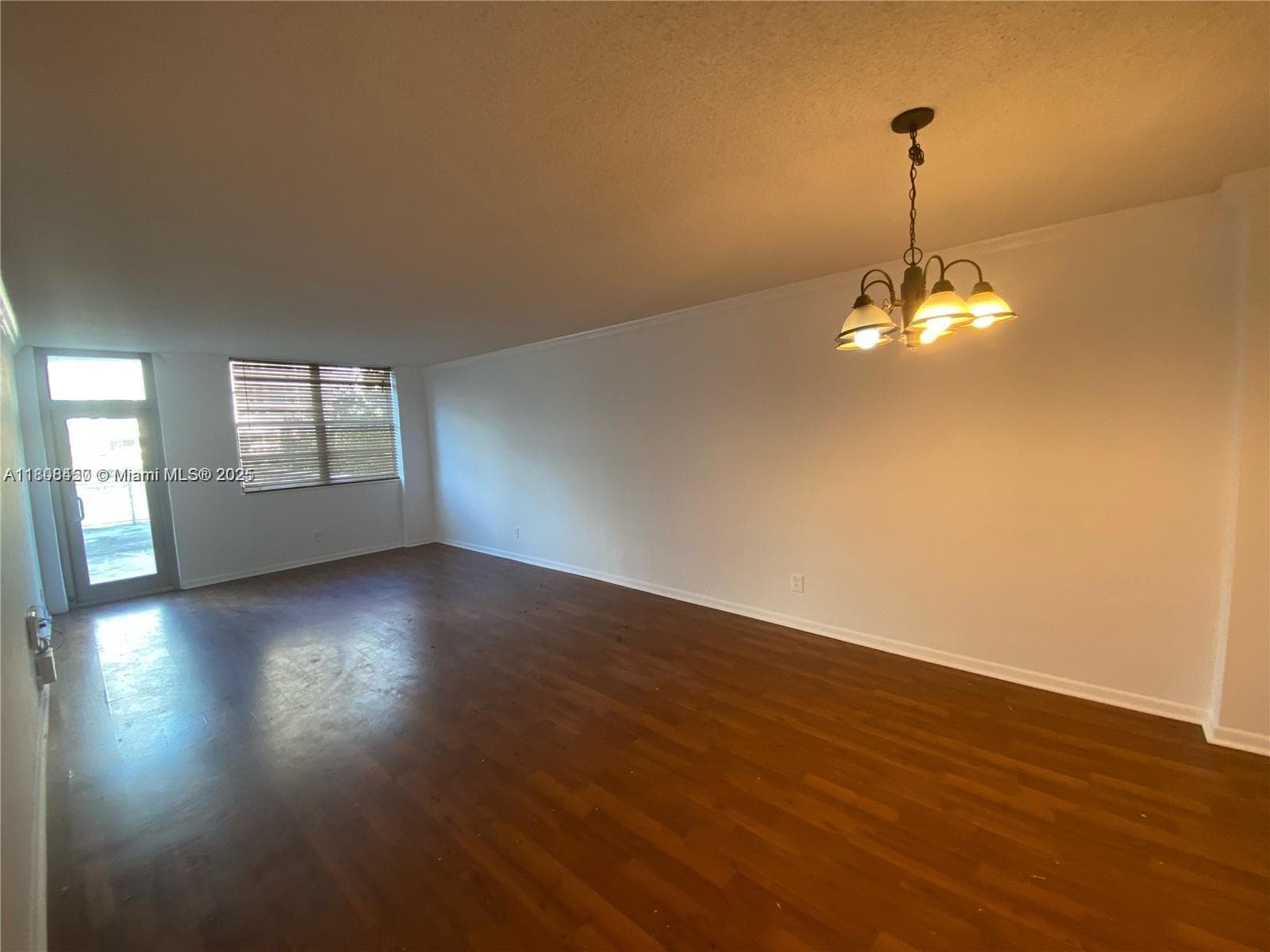 19390 Collins Ave 217 photo 8