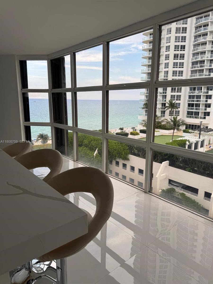 6423 Collins Ave 1001 photo 5