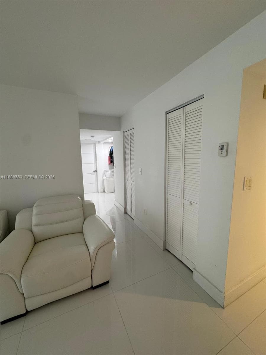 6423 Collins Ave 1001 photo 9