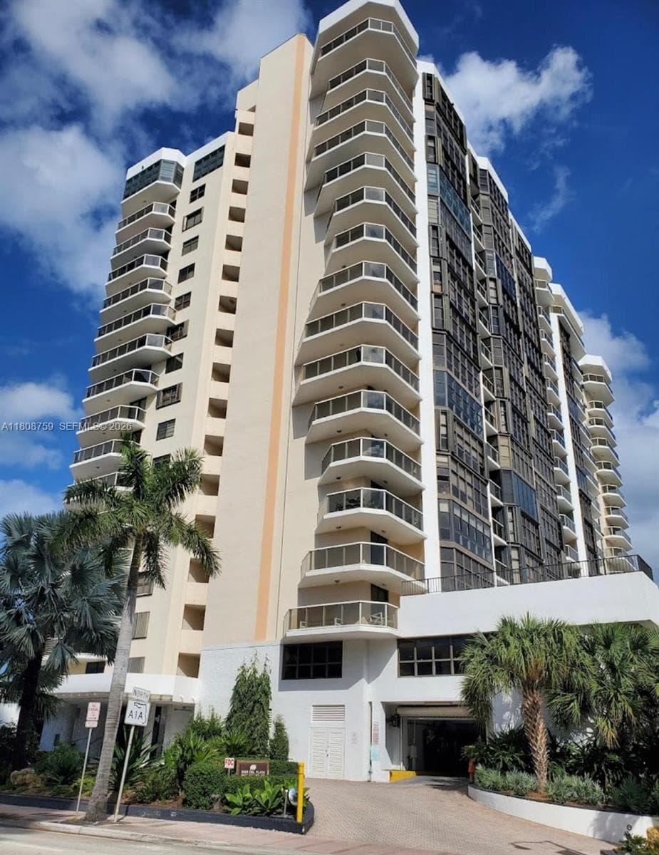 6423 Collins Ave 1001 photo 21