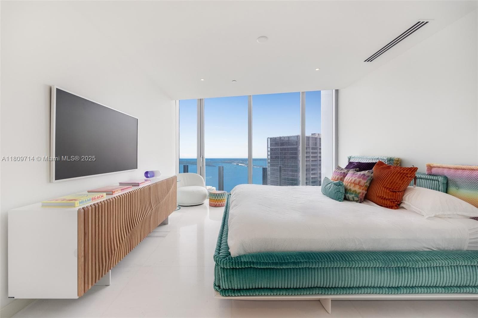 300 Biscayne Blvd Way 5205W photo 11