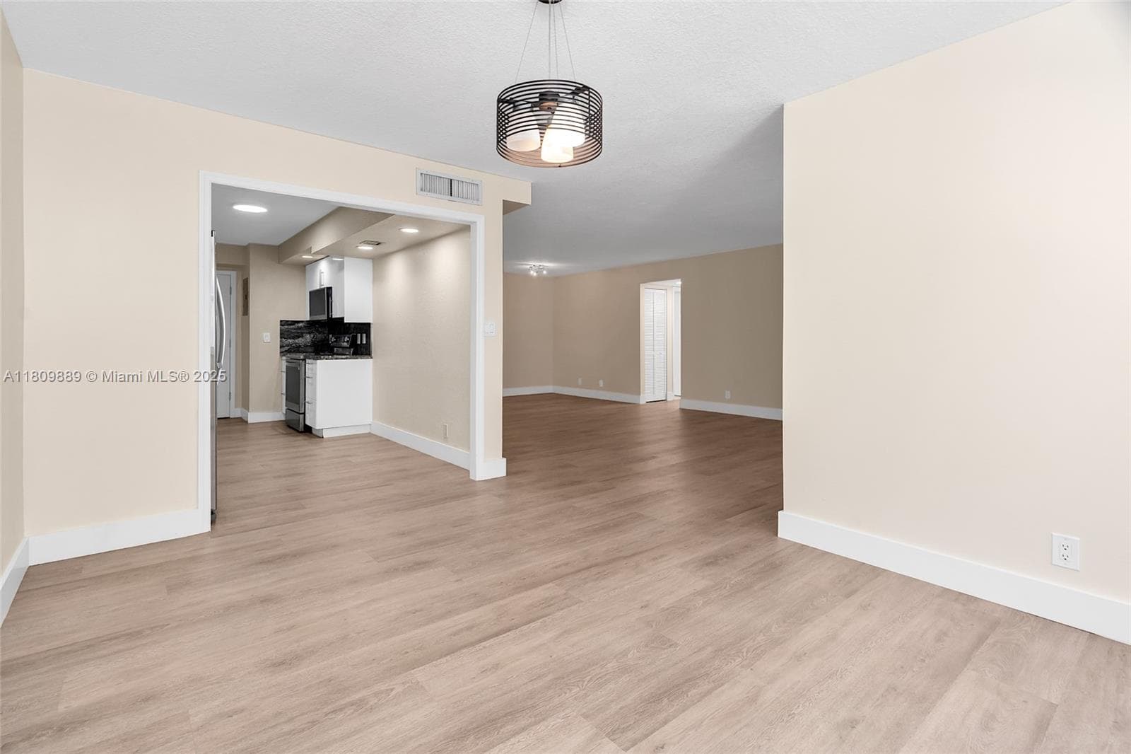 1904 S Ocean Dr 1004 photo 14