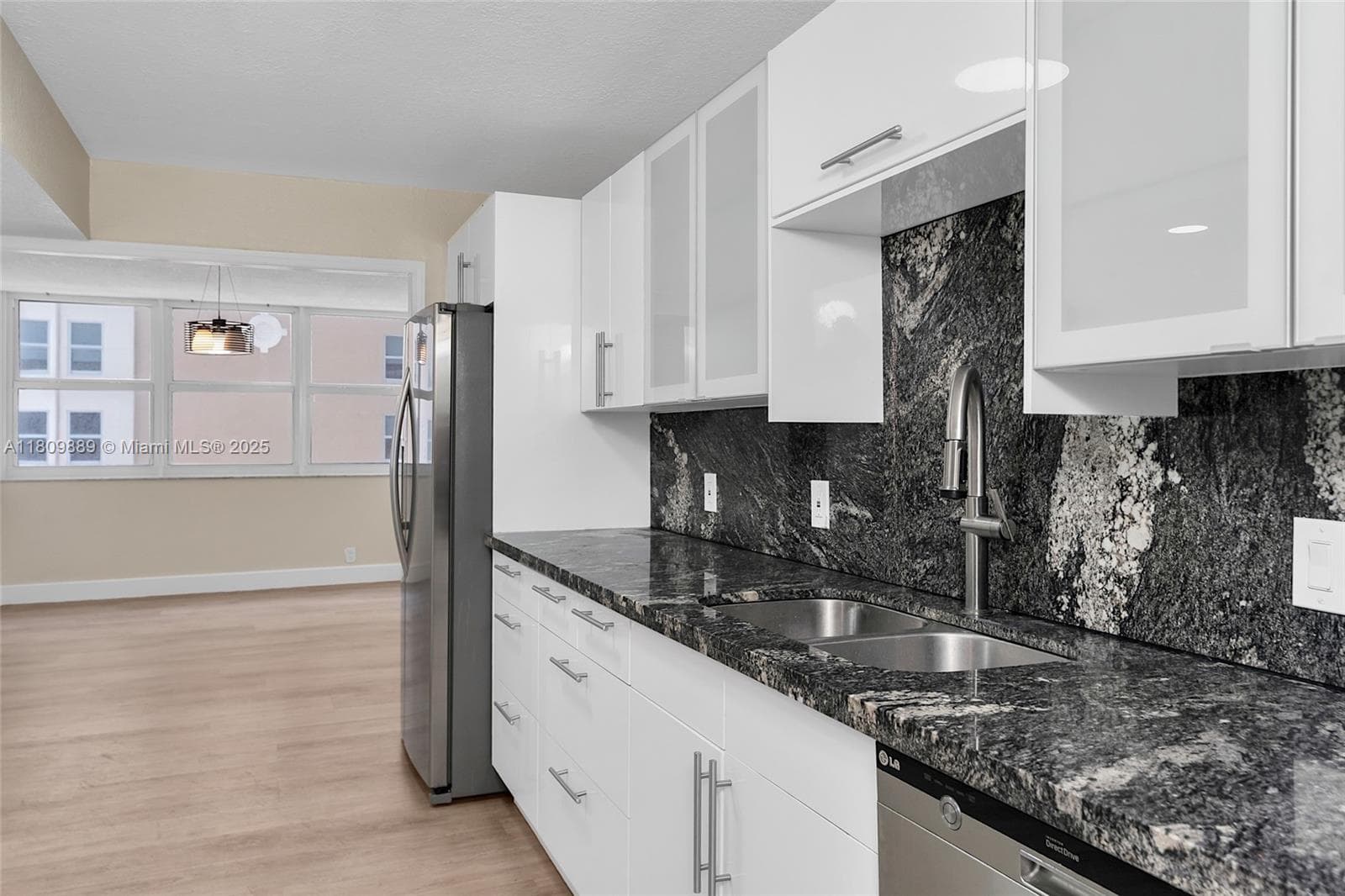 1904 S Ocean Dr 1004 photo 21