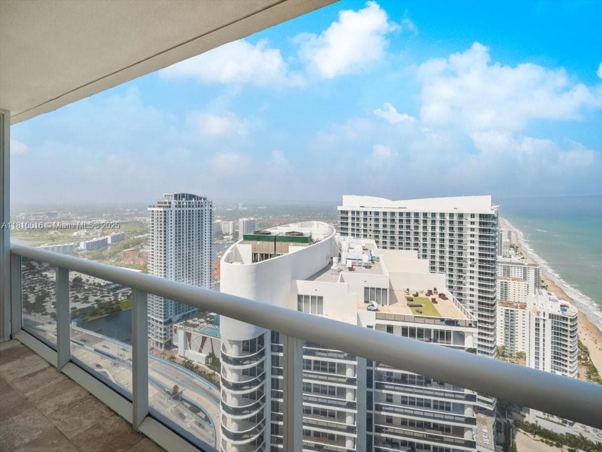 1830 S Ocean Dr 5009 photo 5