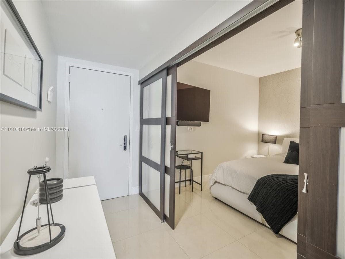 1830 S Ocean Dr 5009 photo 14