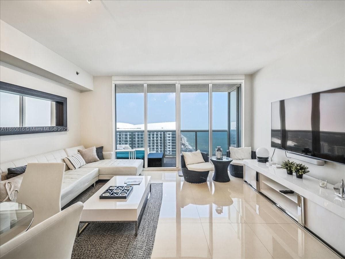 1830 S Ocean Dr 5009 photo 25