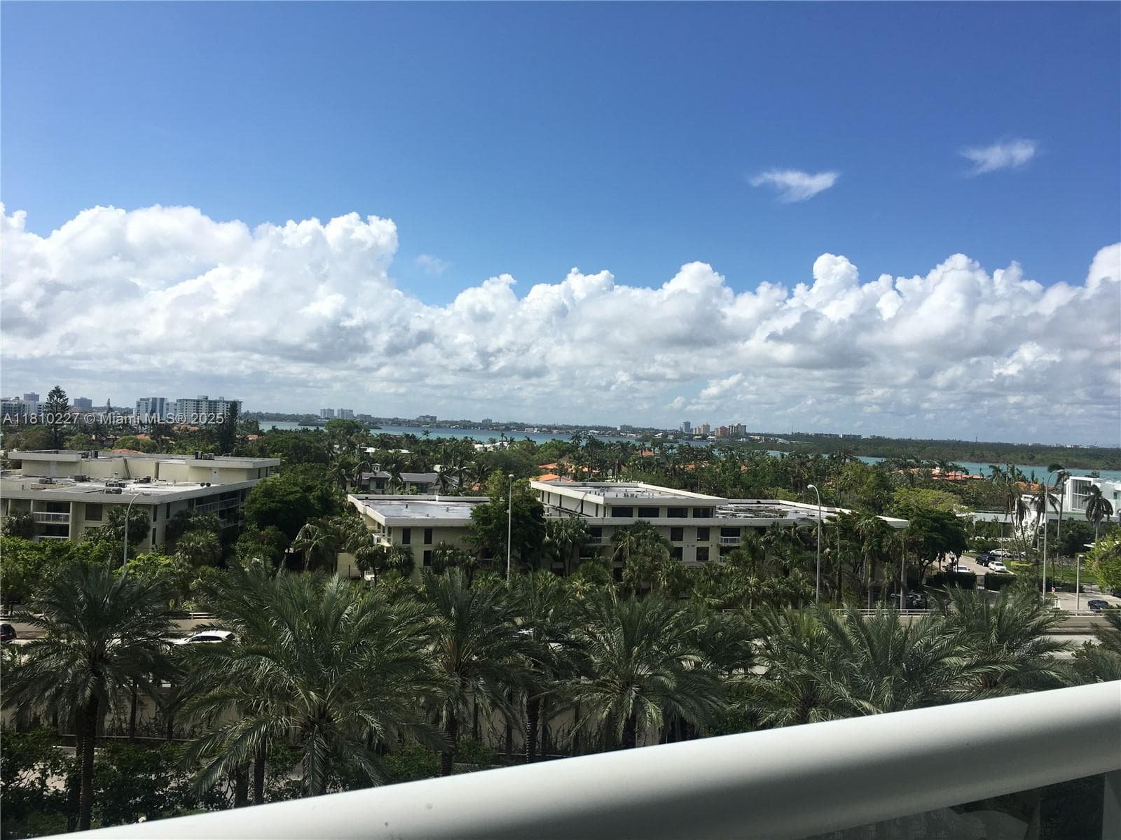 10275 Collins Ave 628 photo 17