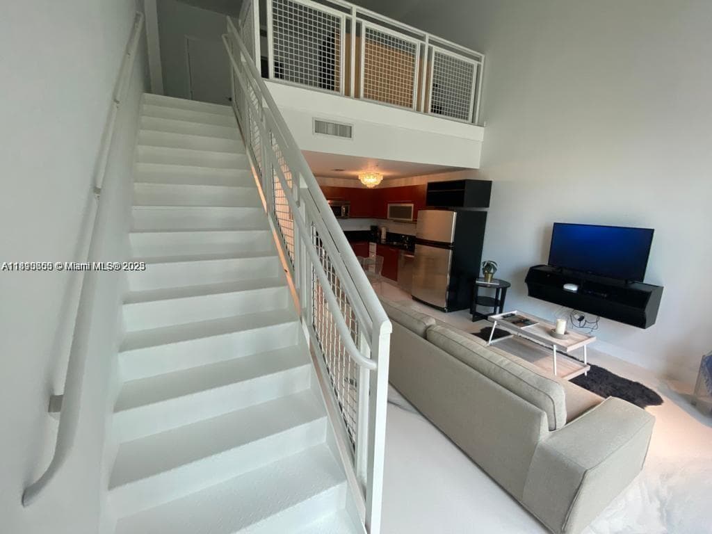 244 Biscayne Blvd 643 photo 6