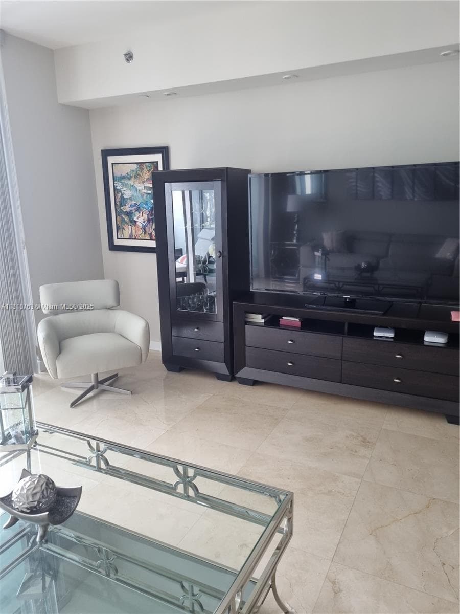 1830 S Ocean Dr 2312 photo 8
