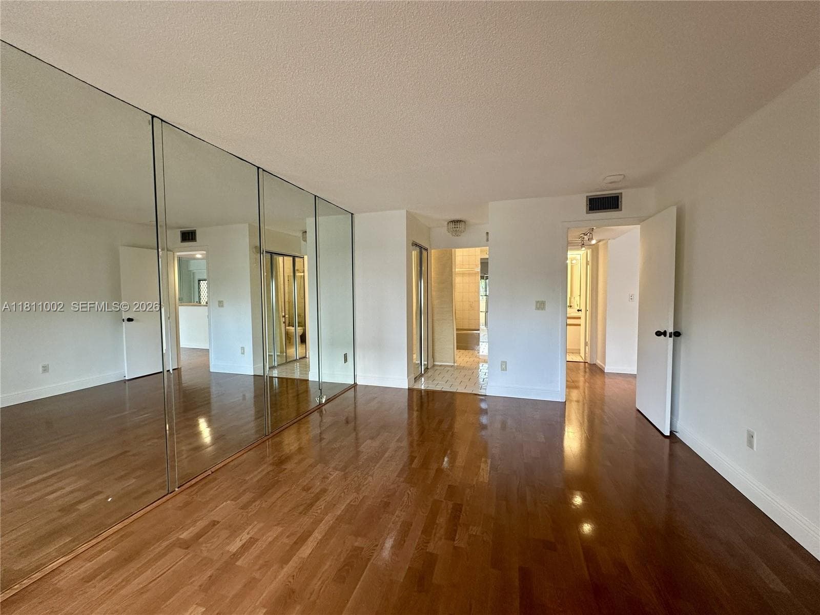 3545 167th St 204 photo 13