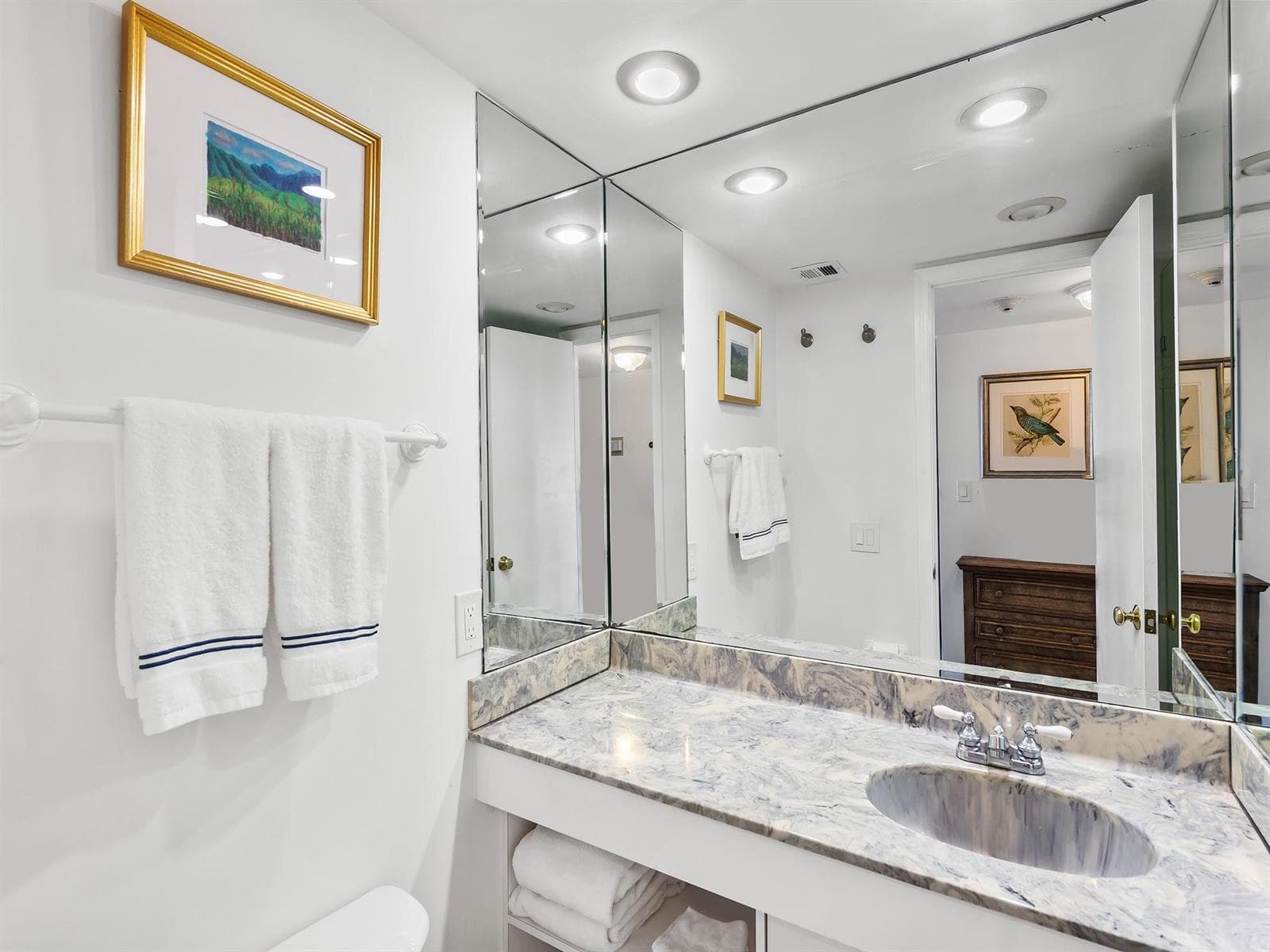 2200 S Ocean Lane 2607 photo 18