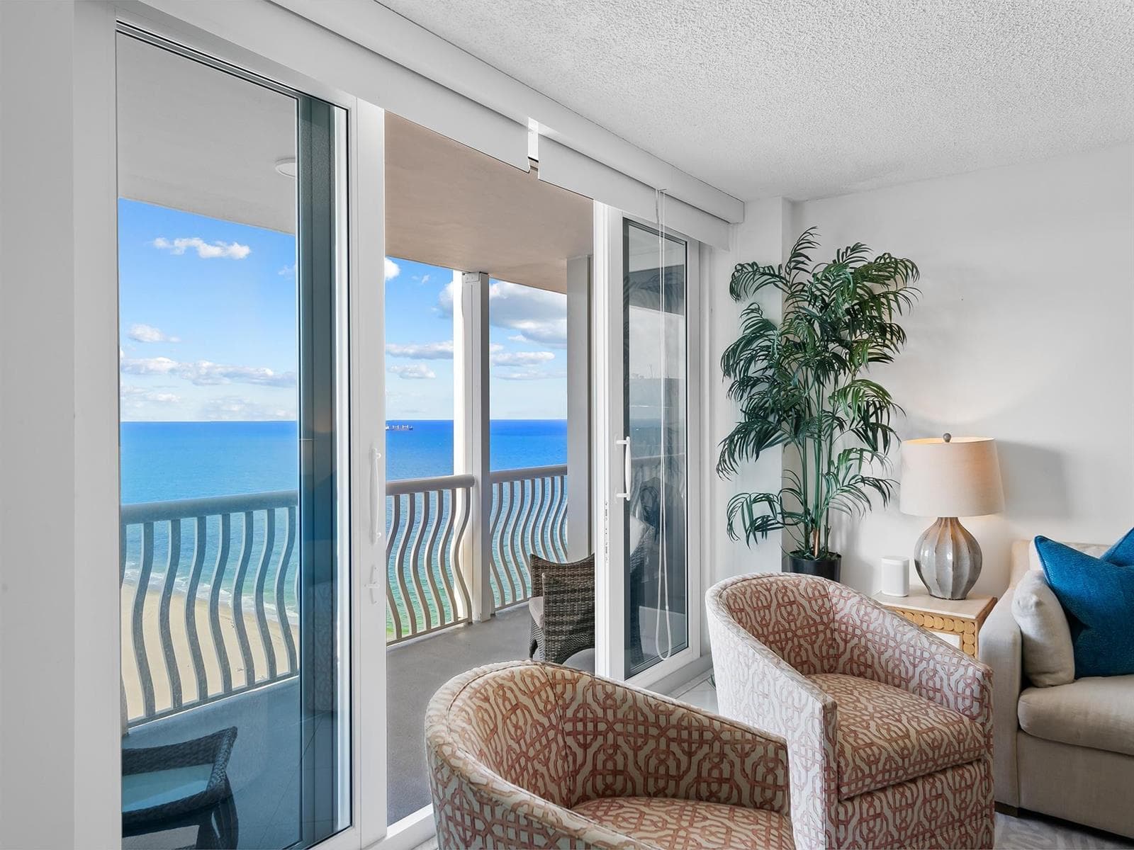 2200 S Ocean Lane 2607 photo 11