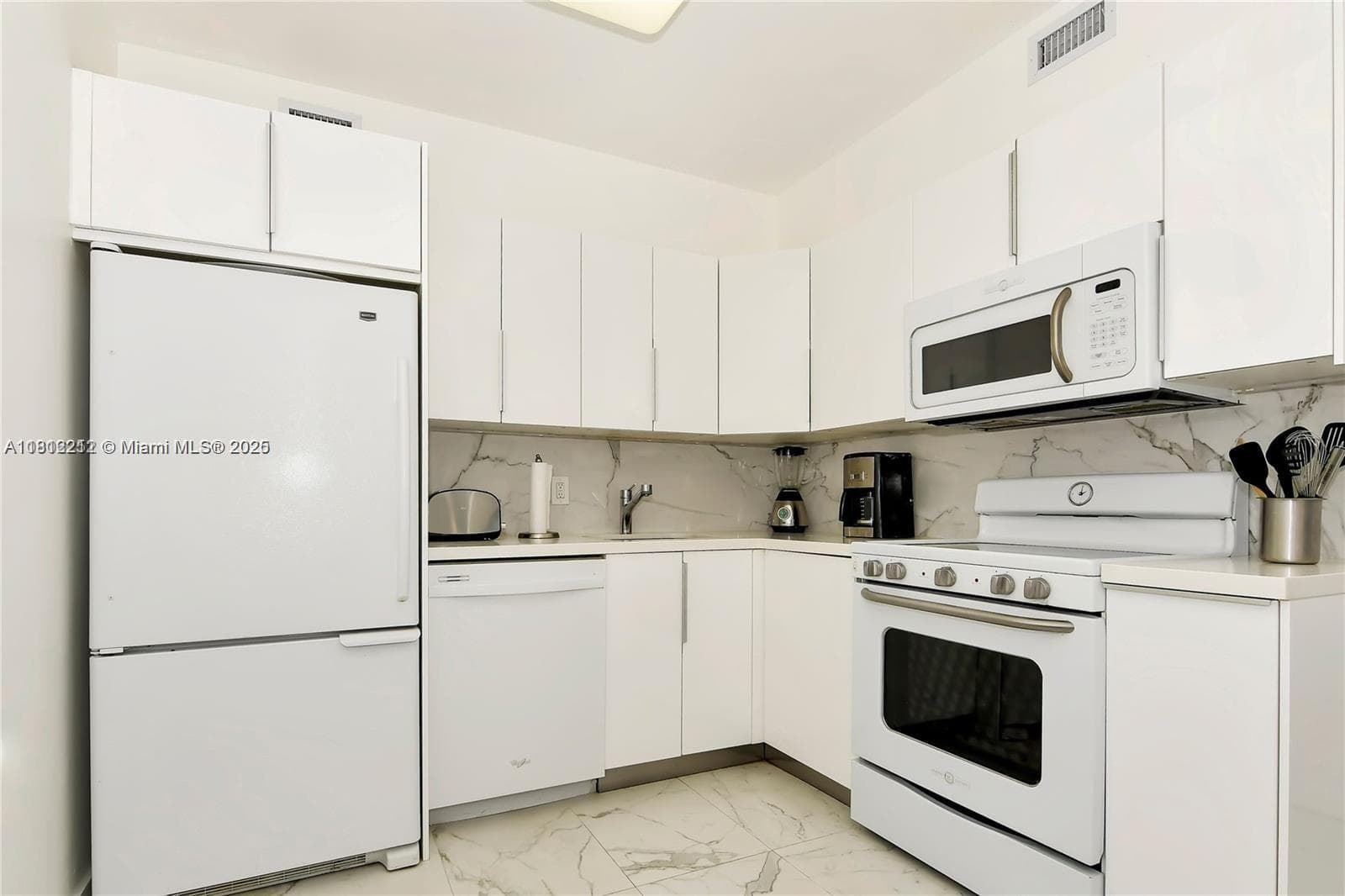 5151 Collins Ave 619 photo 10