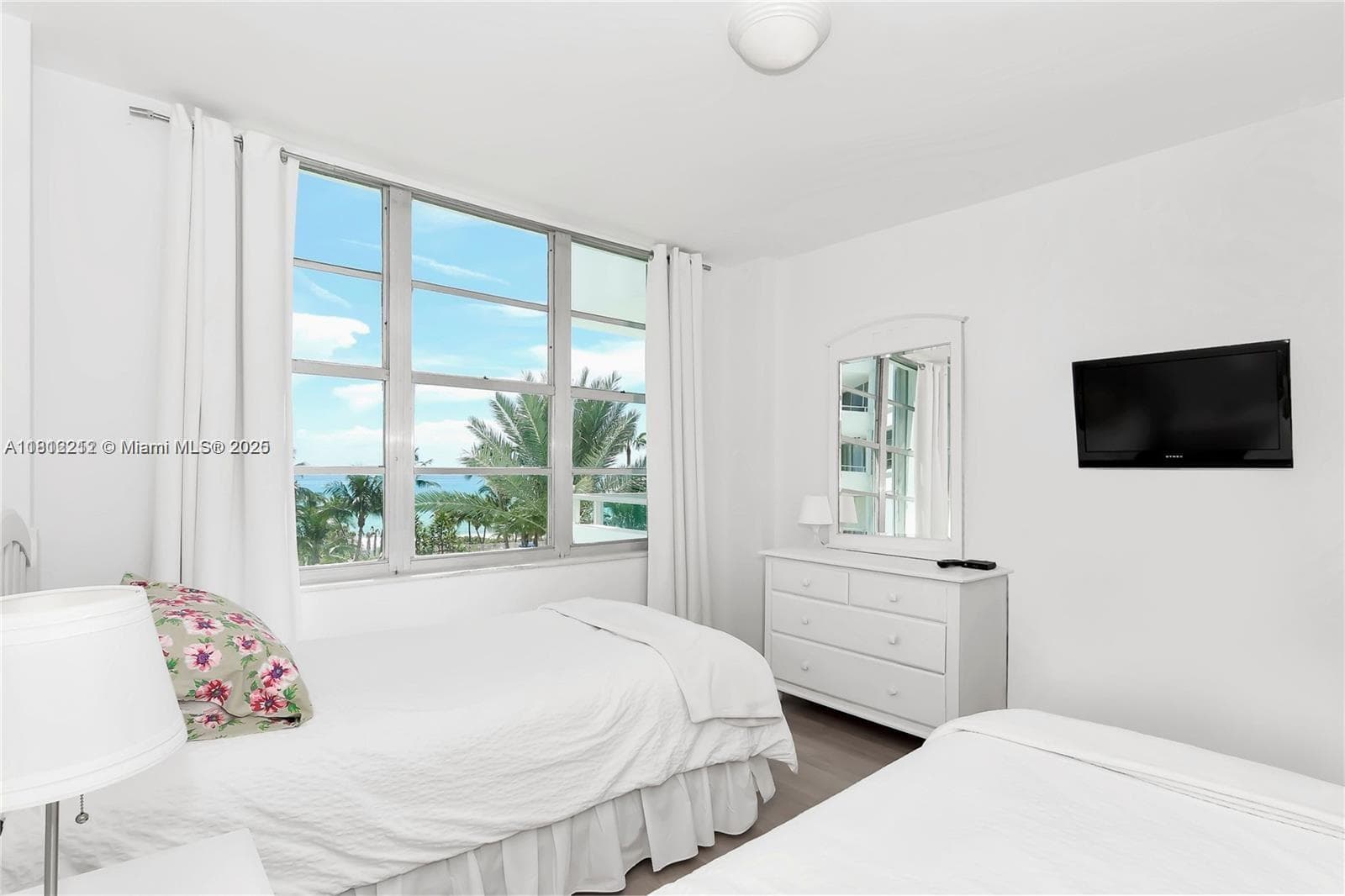 5151 Collins Ave 619 photo 11
