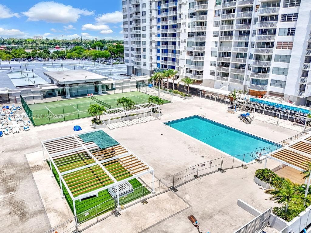18041 Biscayne Blvd 1201 photo 25
