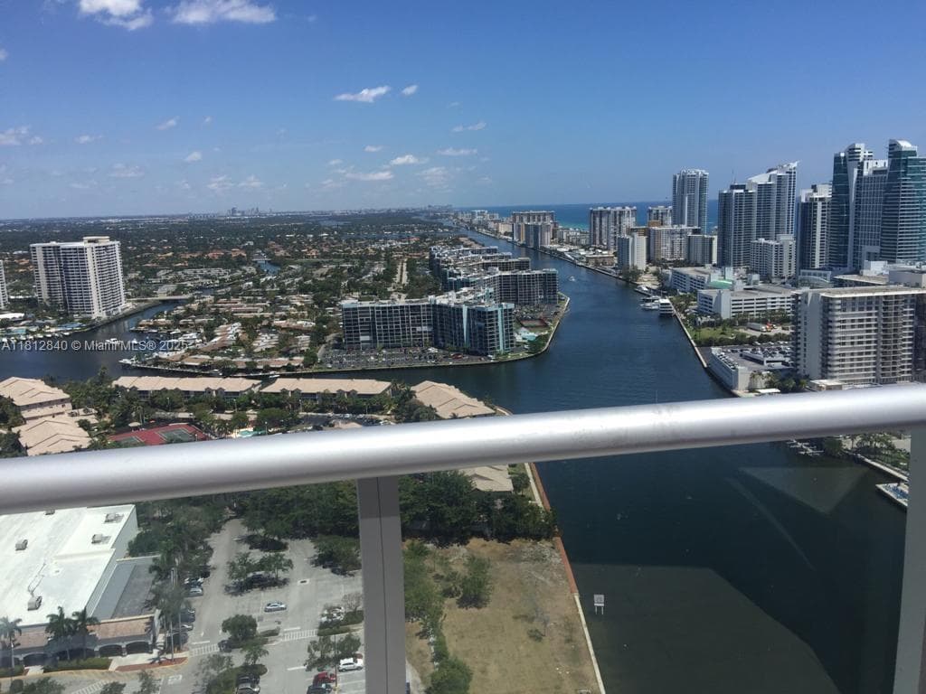 2602 E Hallandale Beach Blvd R2010 photo 19