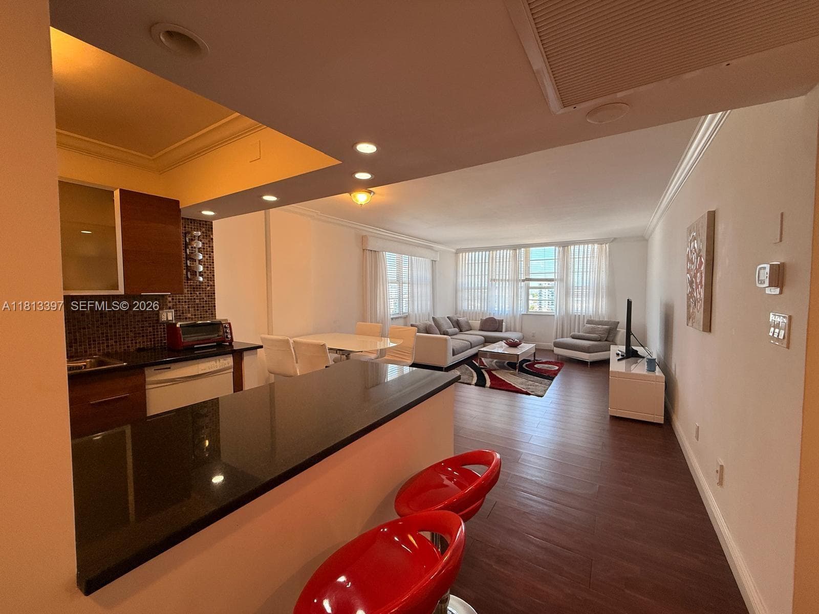 100 Lincoln Rd 1214 photo 16
