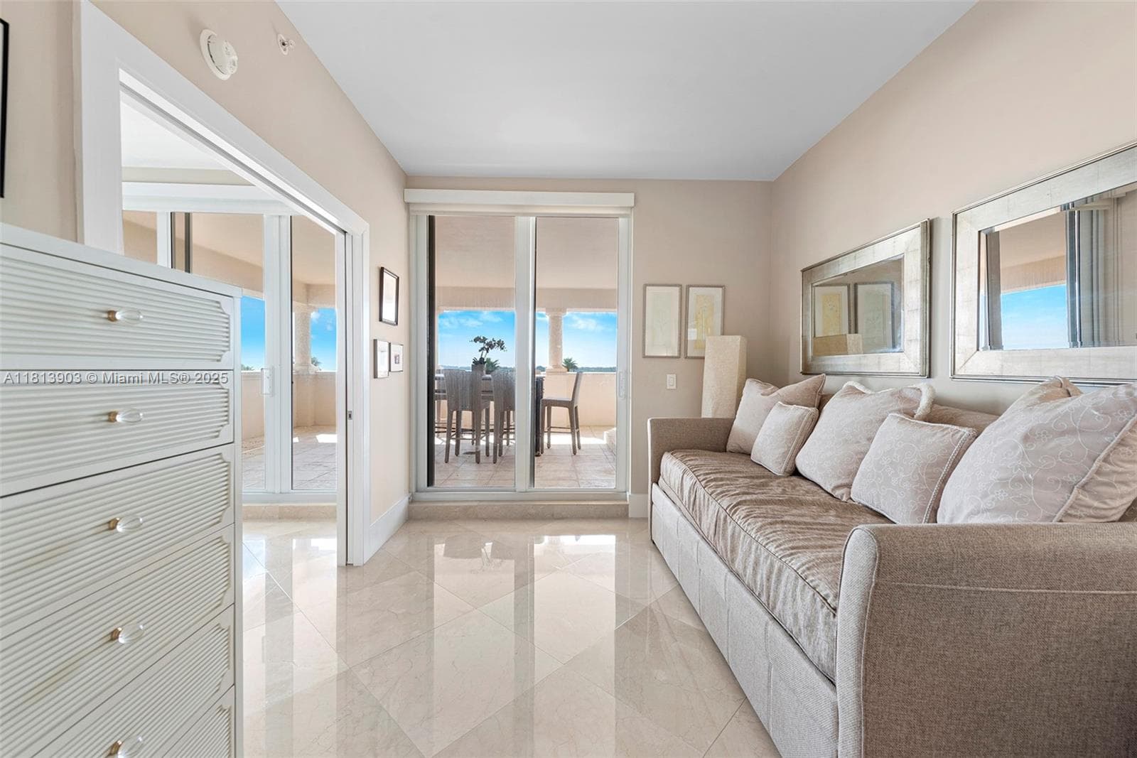 19253 Fisher Island Dr 19253 photo 23