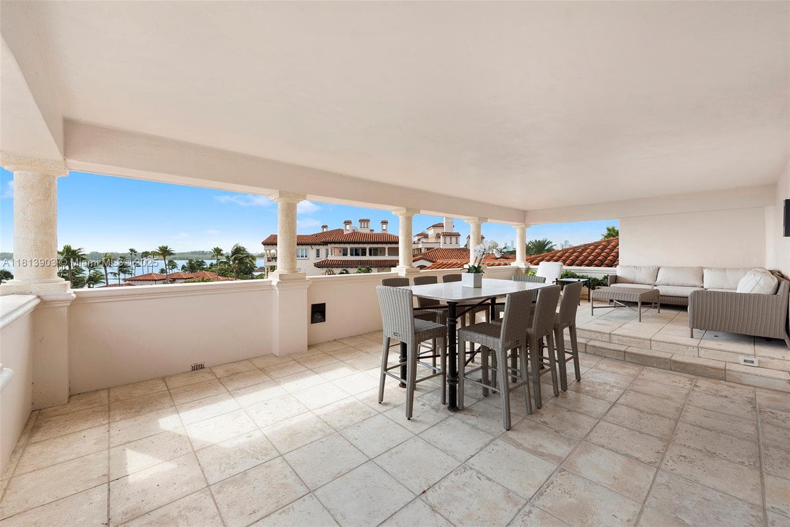 19253 Fisher Island Dr 19253 photo 8