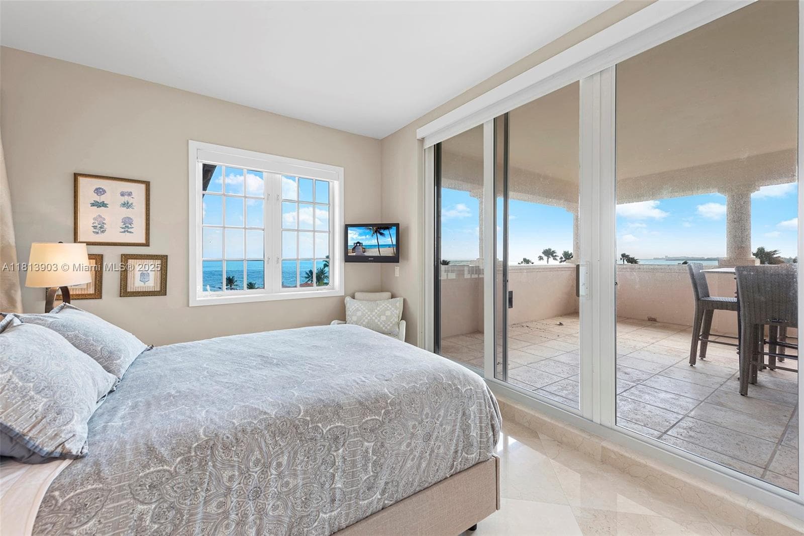 19253 Fisher Island Dr 19253 photo 25