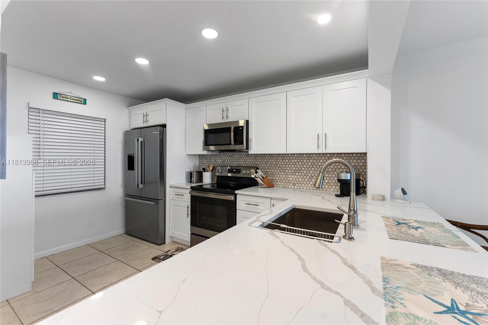 7370 S Ocean Dr 815 photo 10