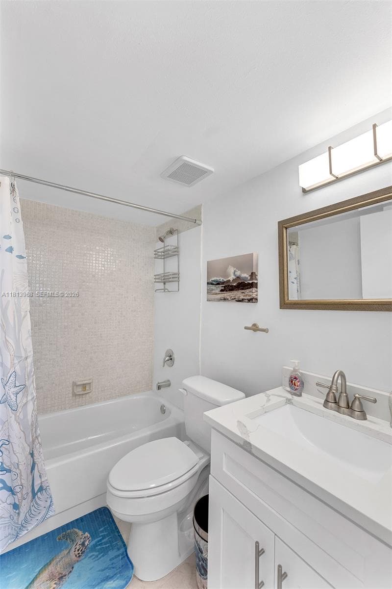 7370 S Ocean Dr 815 photo 18