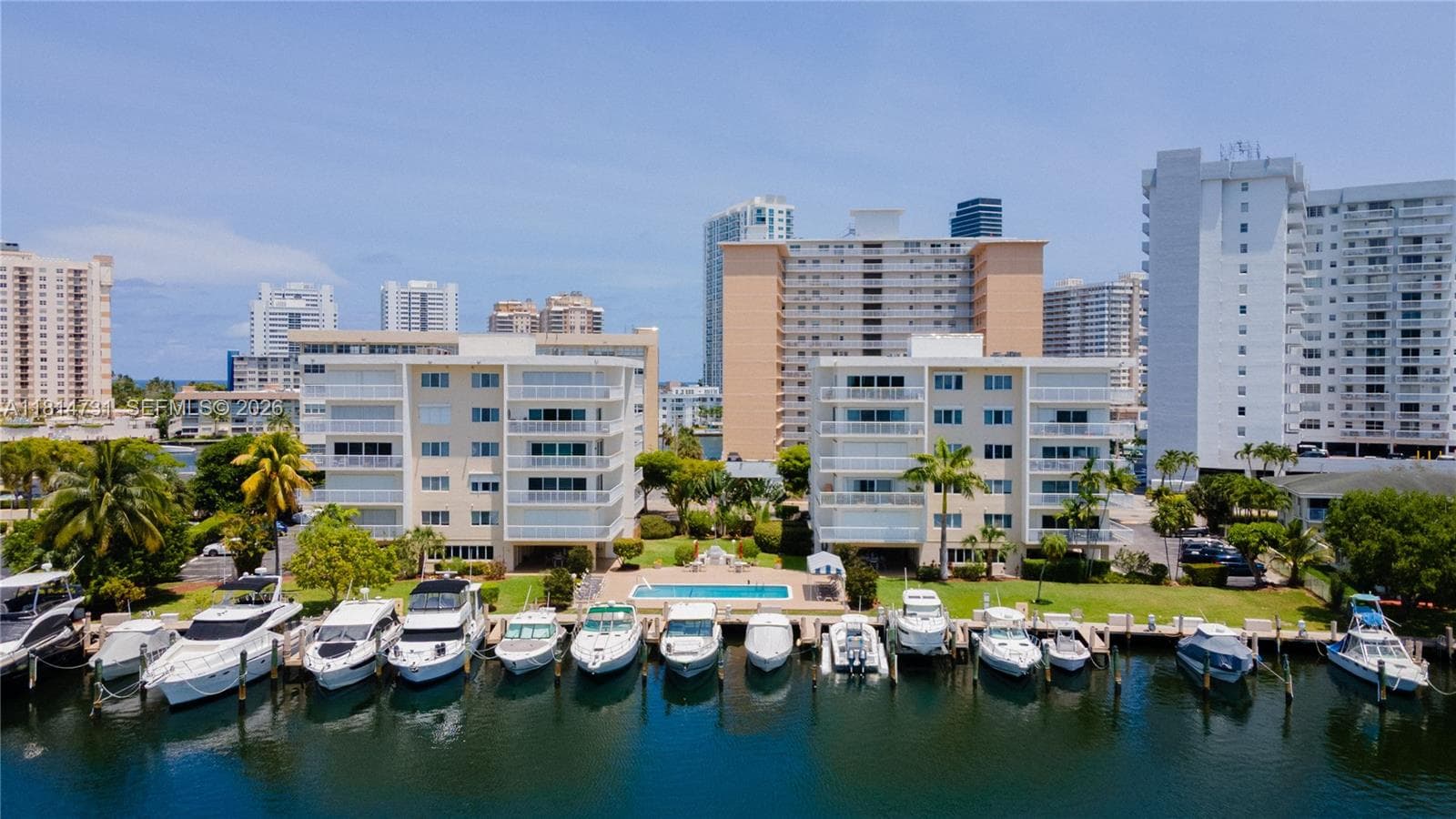 120 Golden Isles Dr 33B photo 2