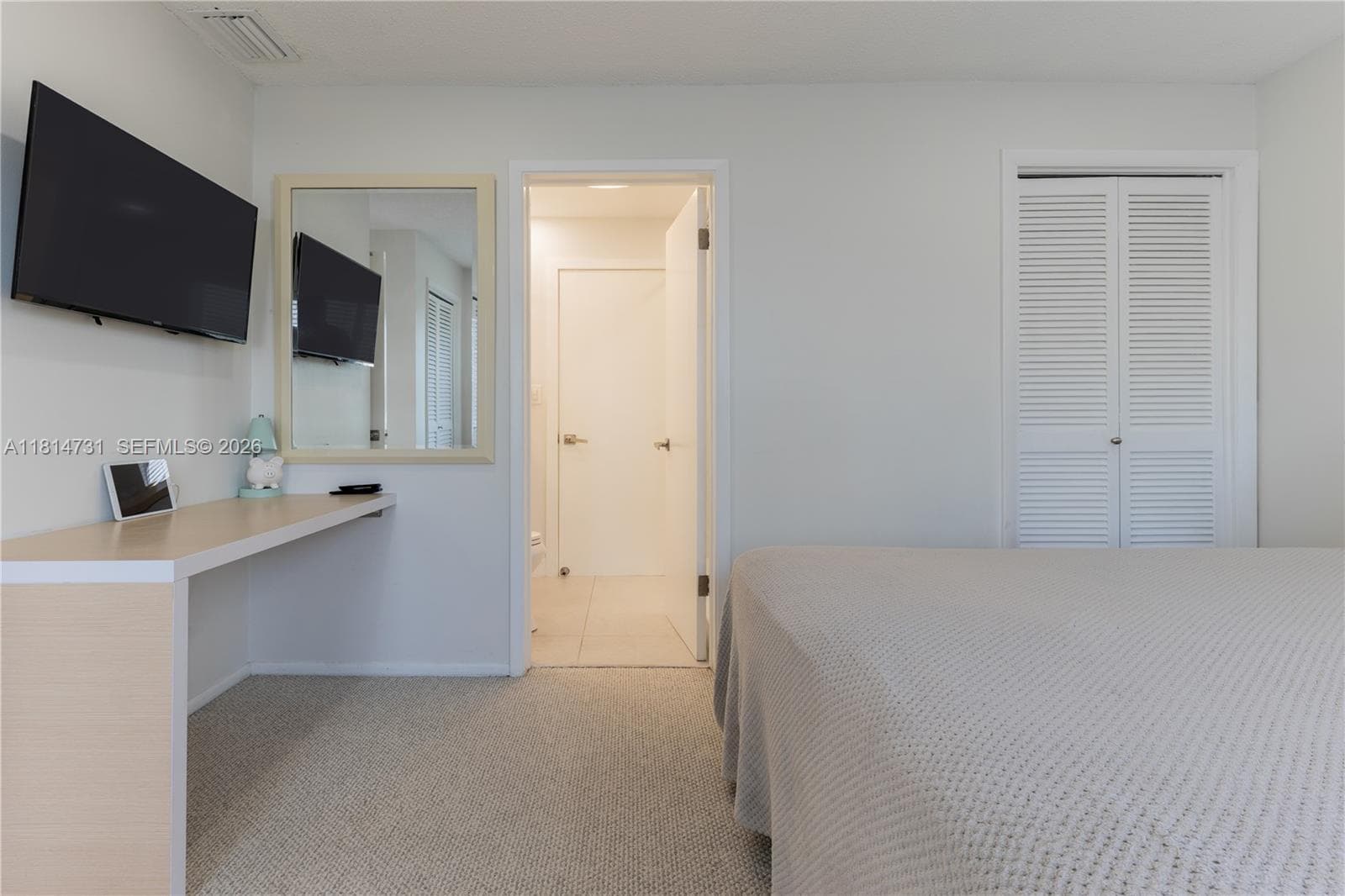 120 Golden Isles Dr 33B photo 22