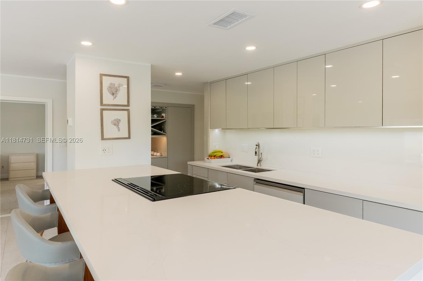 120 Golden Isles Dr 33B photo 15