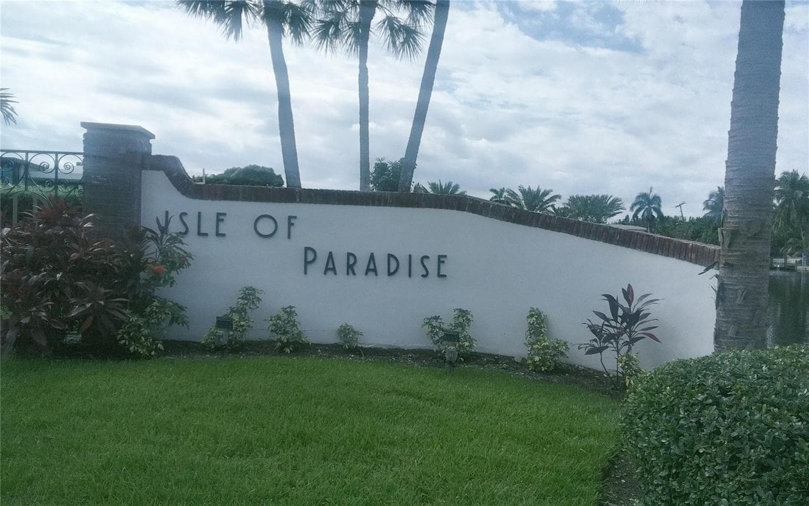 465 Paradise Isle Boulevard 207 photo 20