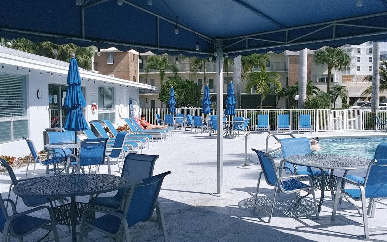 465 Paradise Isle Boulevard 207 photo 18
