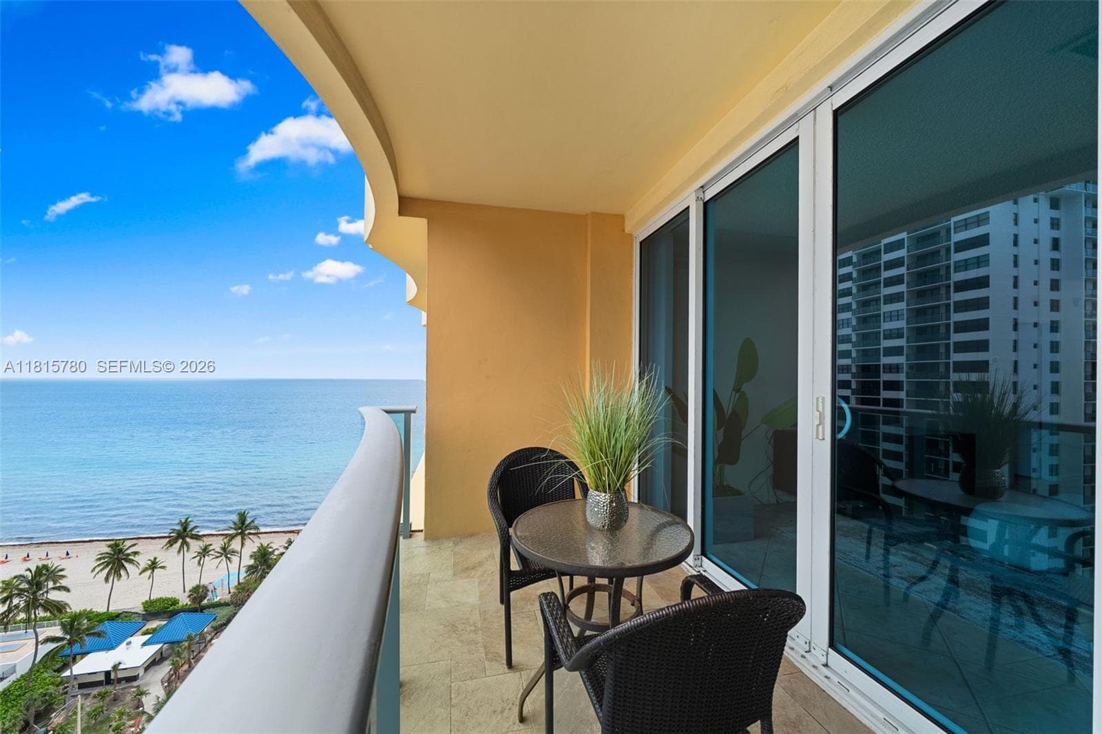 2501 S Ocean Dr PH39 photo 2