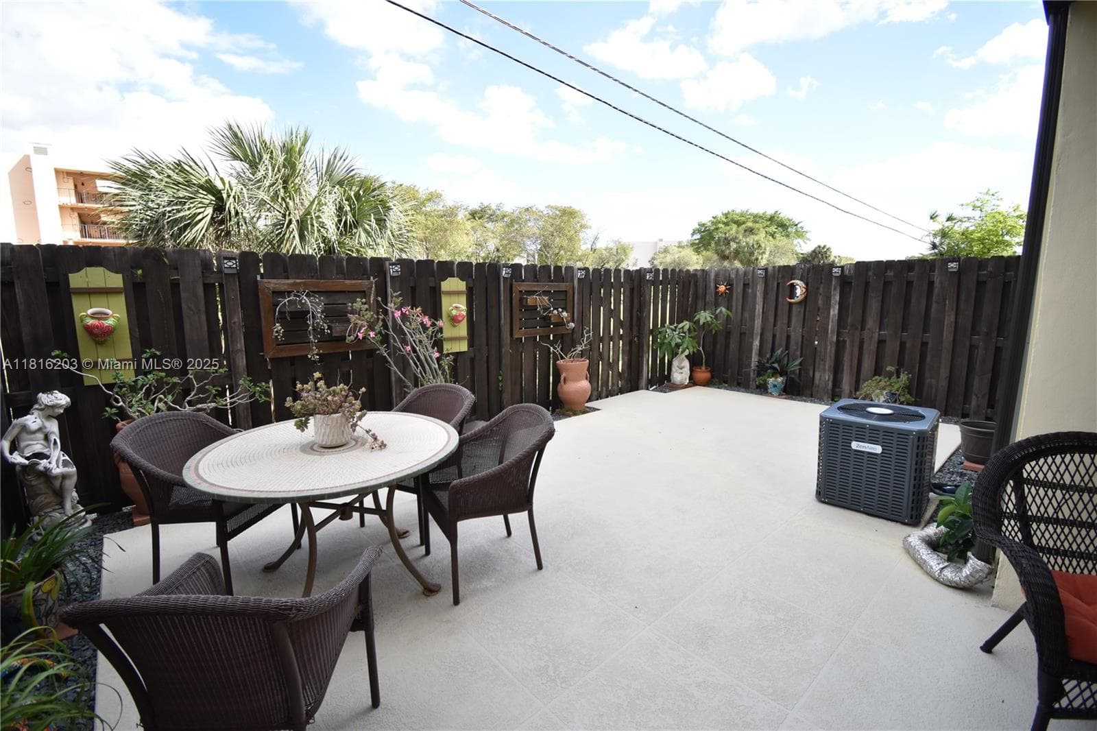 8469 SW 137th Ave 8469 photo 15
