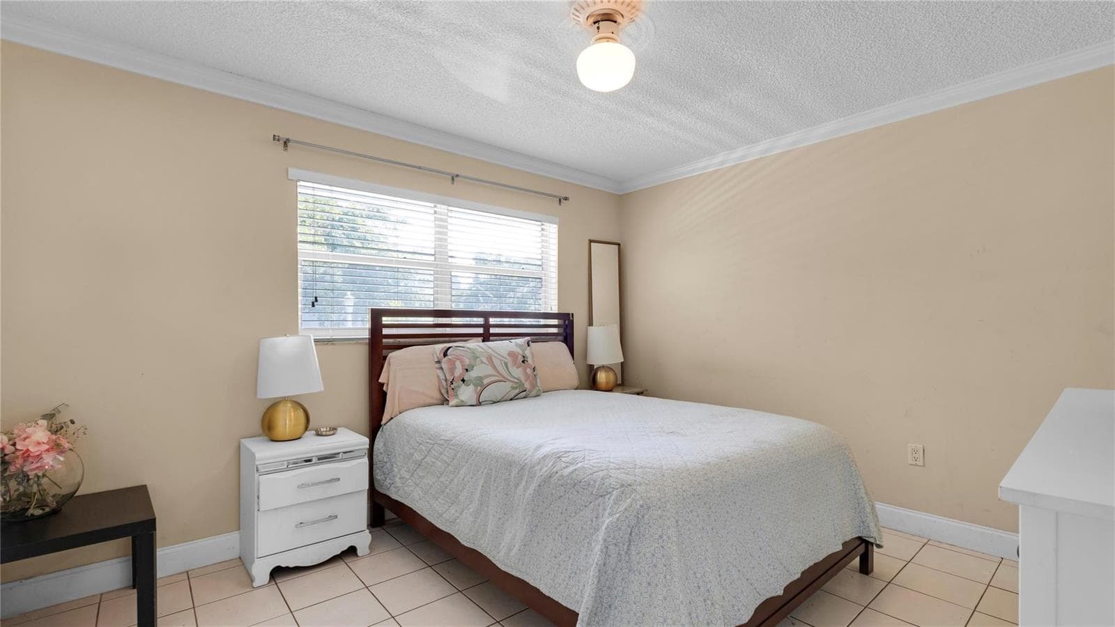 3725 NE 169th Street 207 photo 5