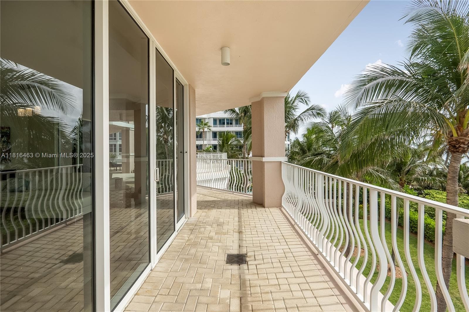 1460 Ocean Blvd 304 photo 14