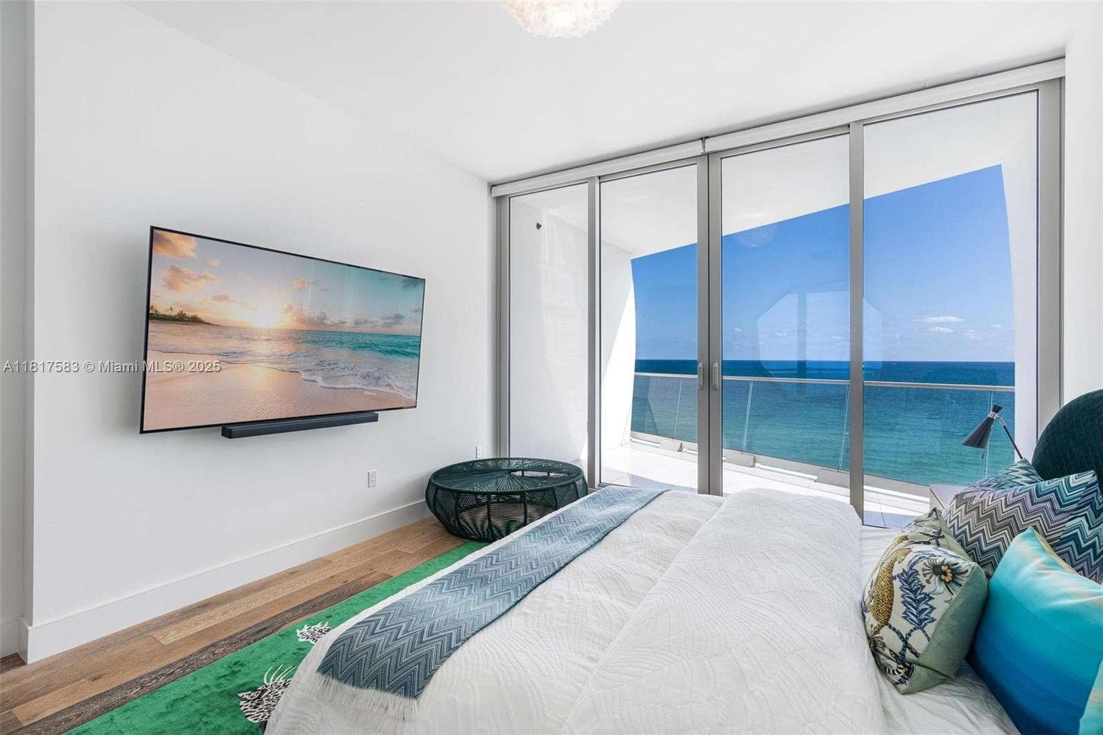16901 Collins Ave 902 photo 15