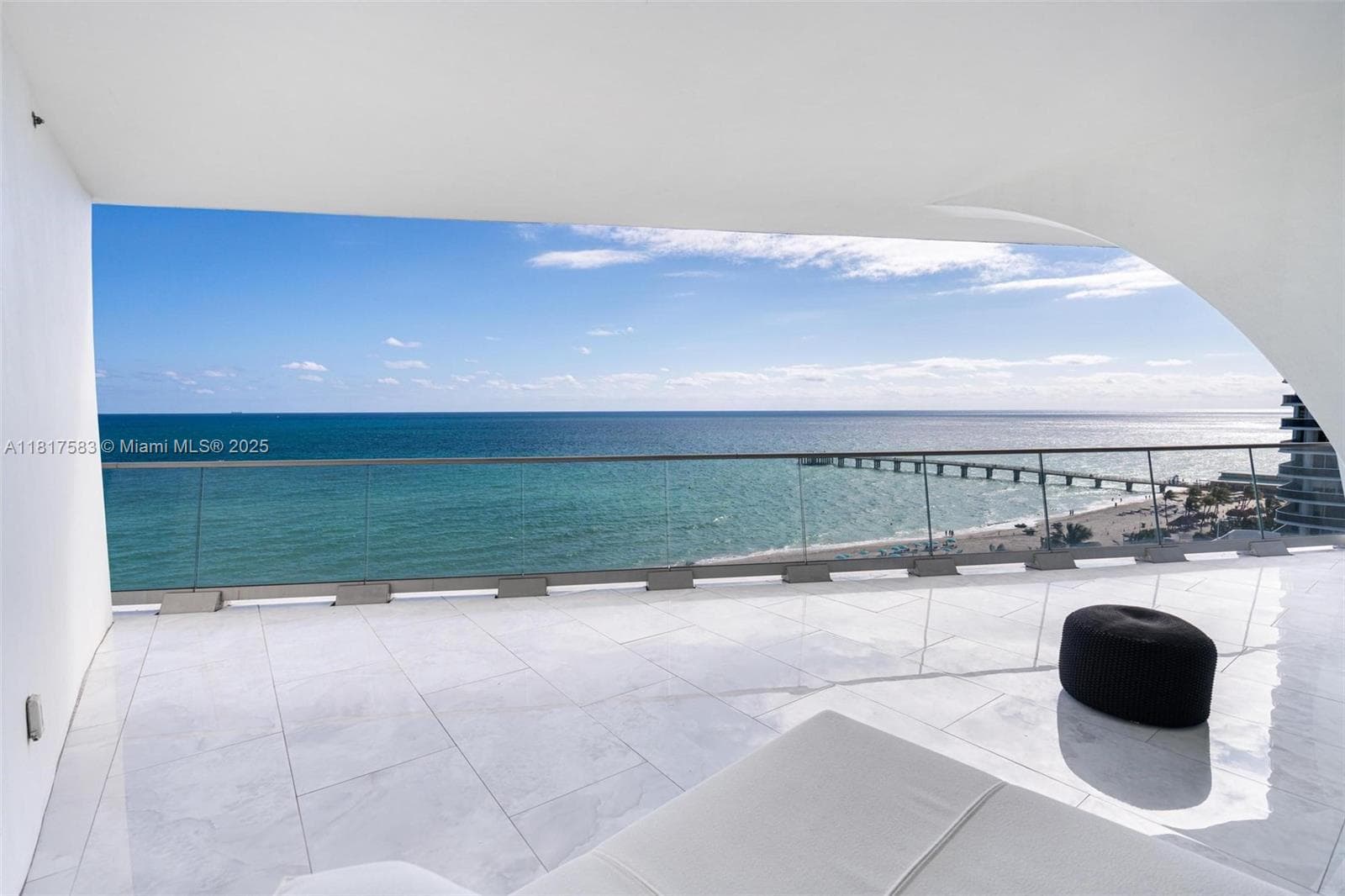 16901 Collins Ave 902 photo 11