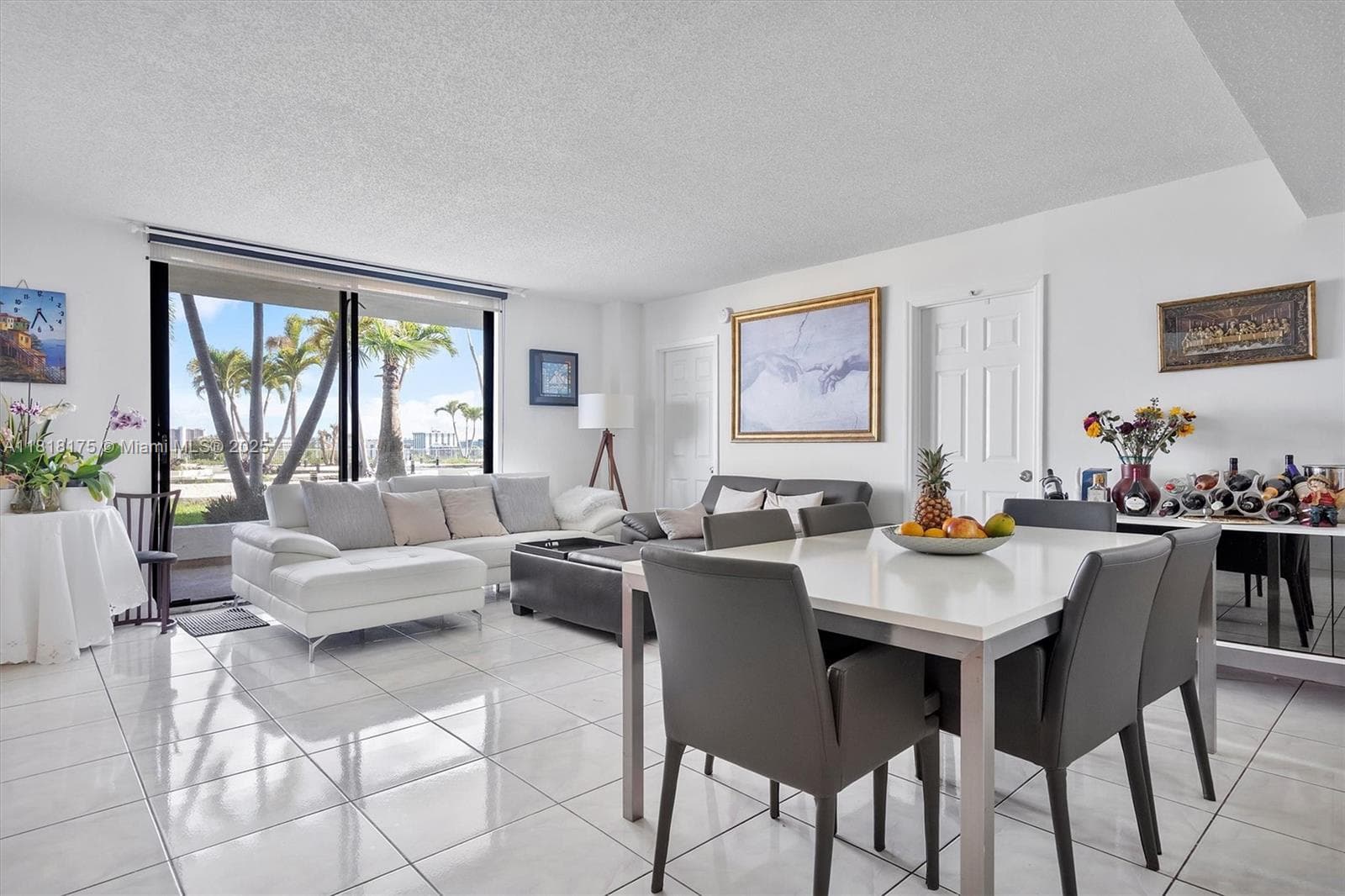 13499 Biscayne Blvd 406 photo 2