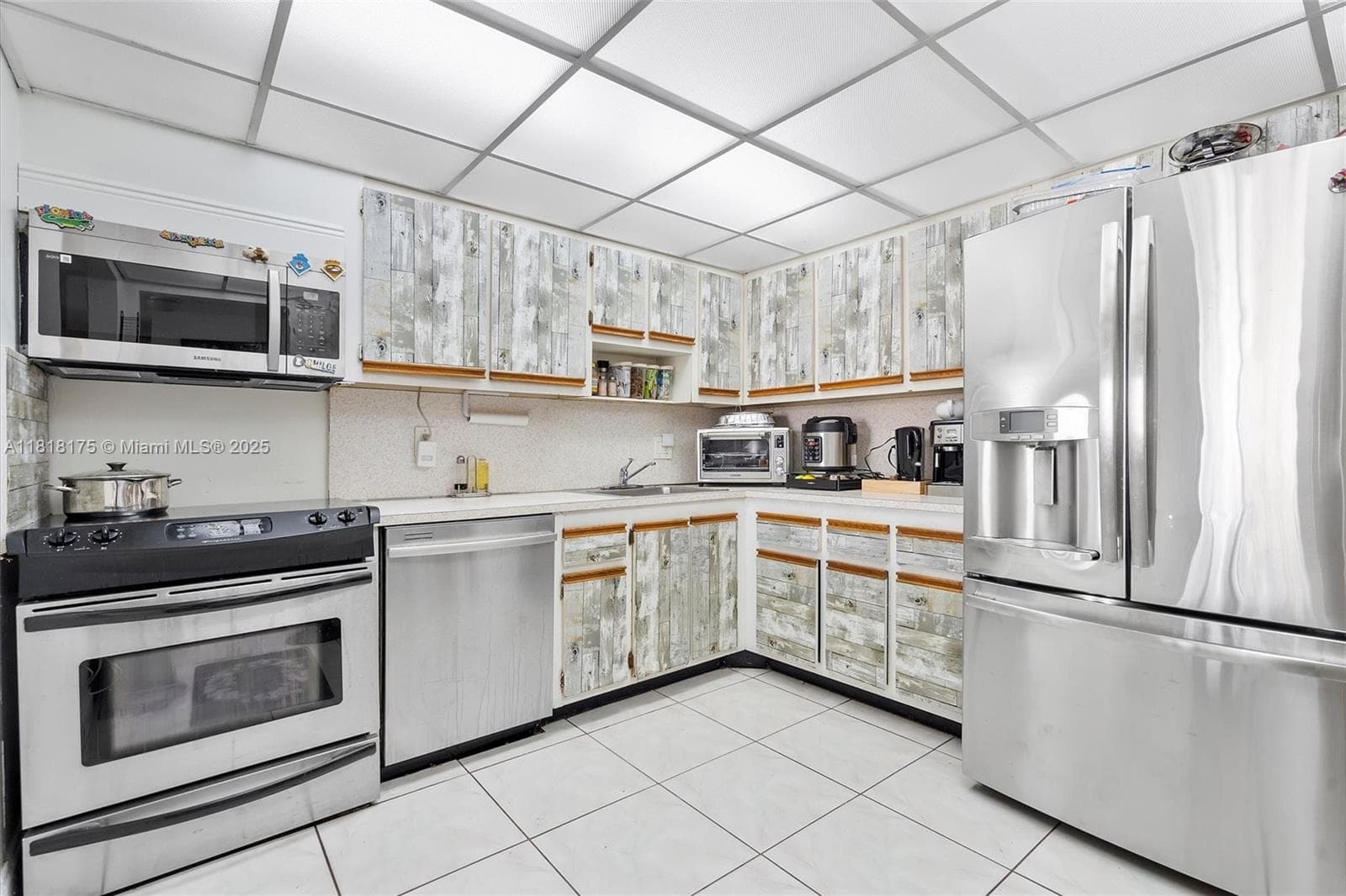 13499 Biscayne Blvd 406 photo 6