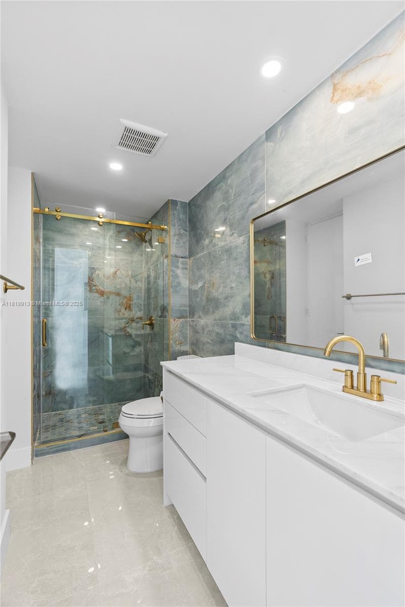 5055 Collins Ave 14H photo 20