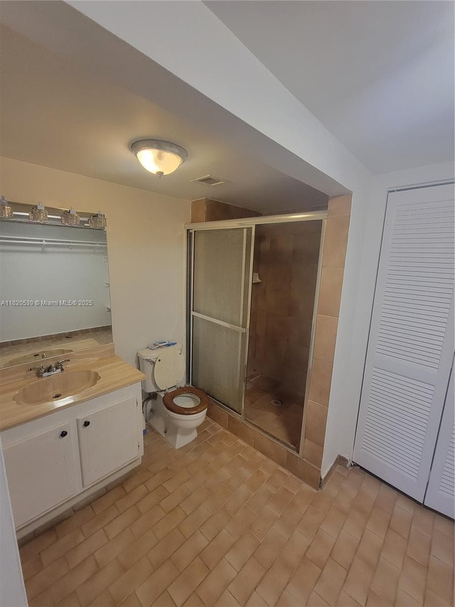 13499 Biscayne Blvd 506 photo 9