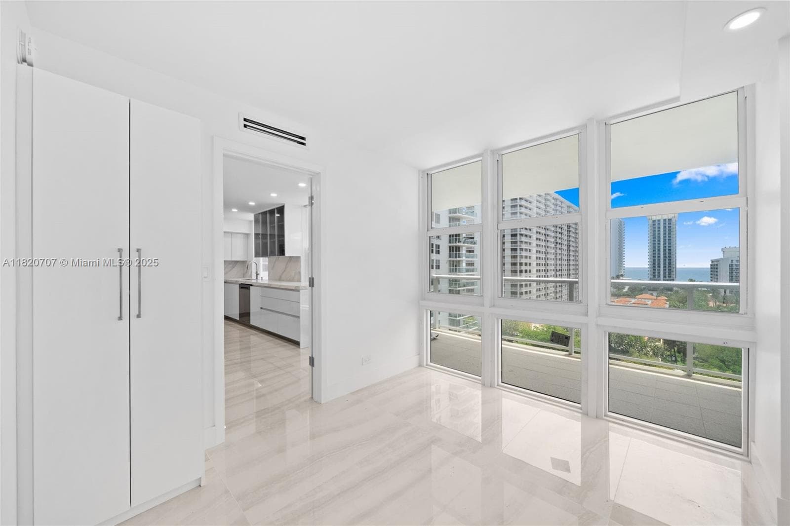 230 174th St 1119 photo 16