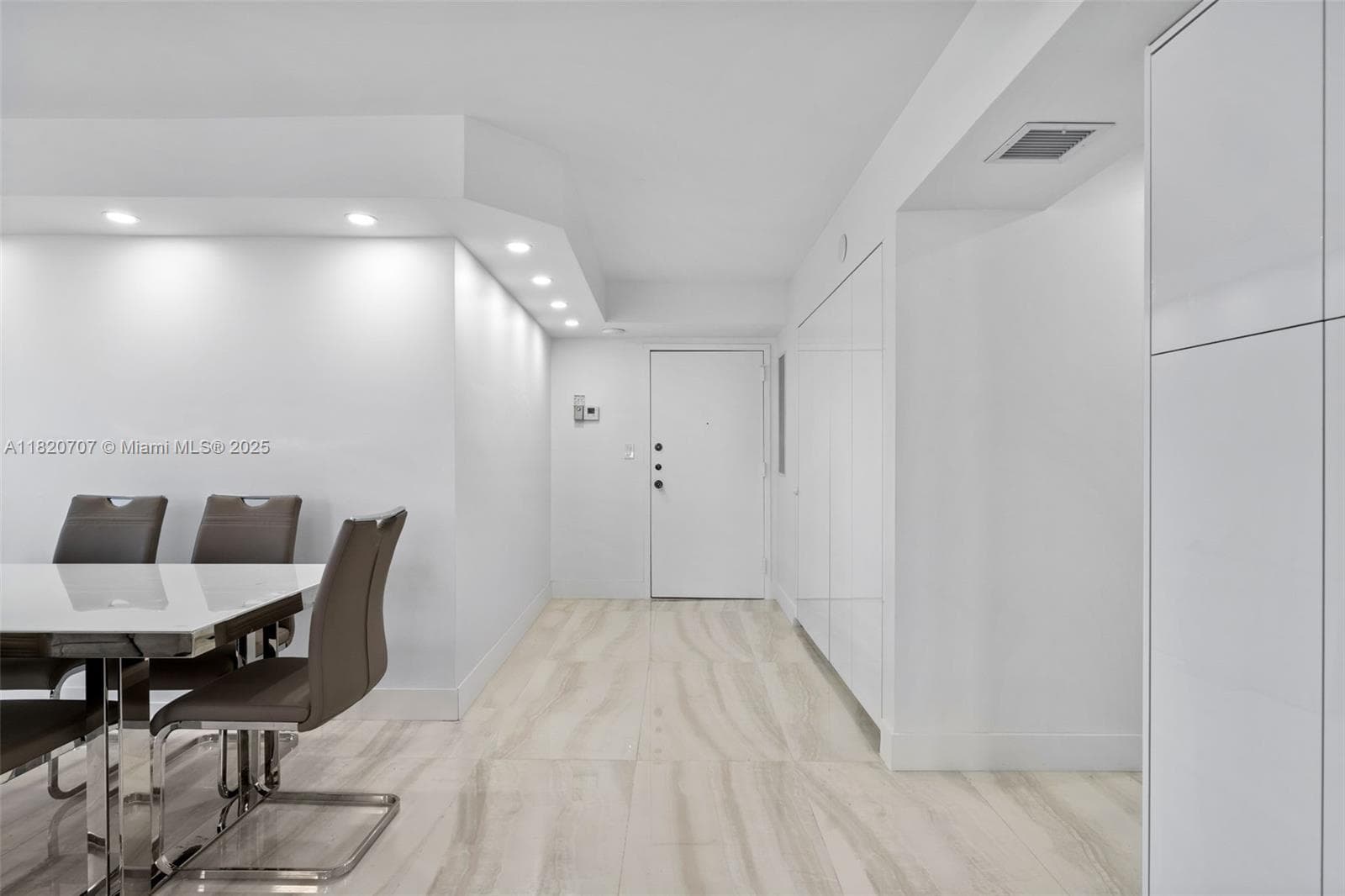 230 174th St 1119 photo 18