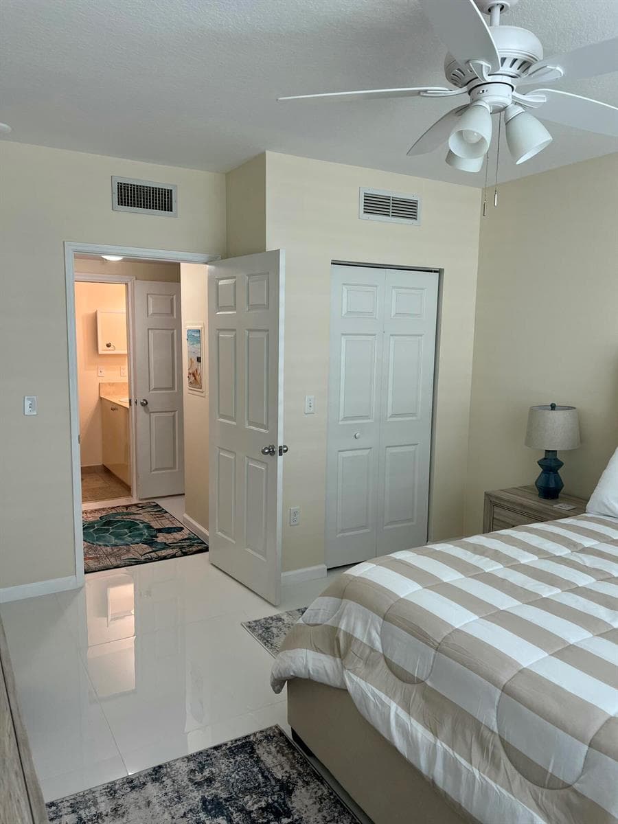 625 Casa Loma Boulevard #1209 photo 18