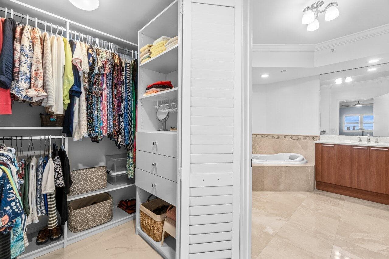 2650 Lake Shore Drive 406 photo 23