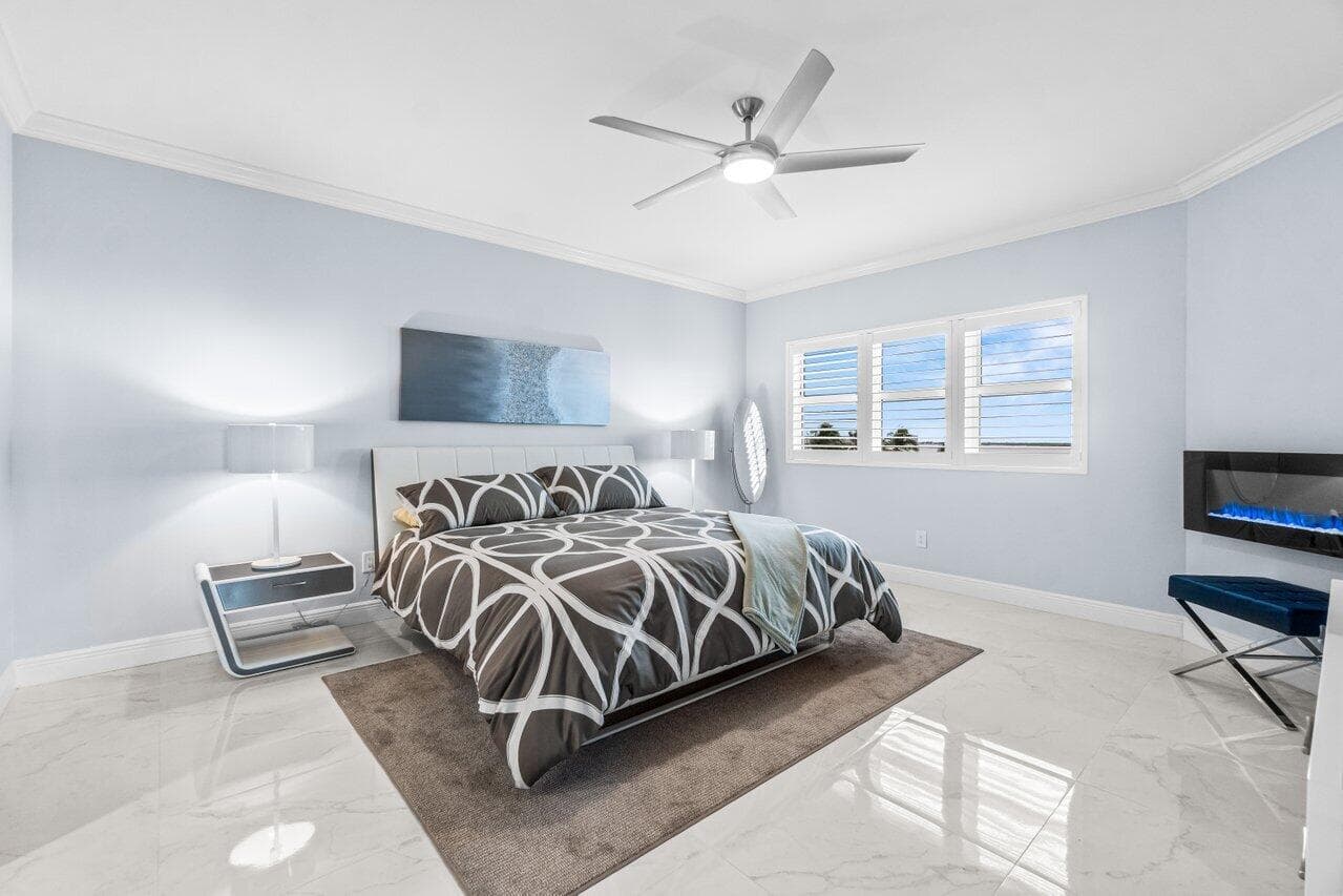 2650 Lake Shore Drive 406 photo 19